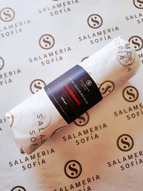 Шоколадов салам Namorado. Руби шоколад Callebaut, сушени ягоди, ягодов ликьор, бадемова ядка